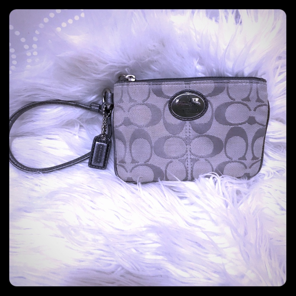 COACH Signature Small Wristlet (Grey)